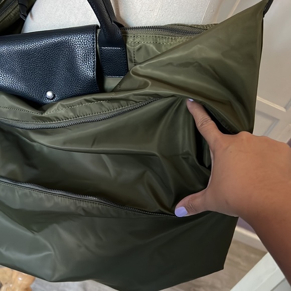 New Justfab olive green large tote - Picture 6 of 8